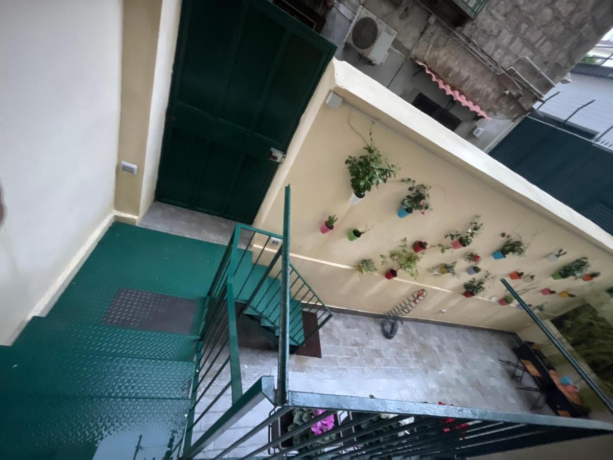 Cesi 13 * Naples